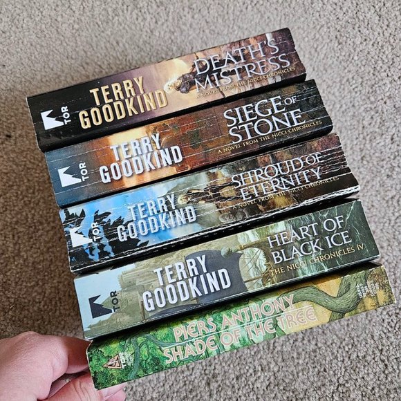 5 Books Bundle - Mass Market Paperback - Terry Goodkind & Piers‎ Anthony - Picture 2 of 7